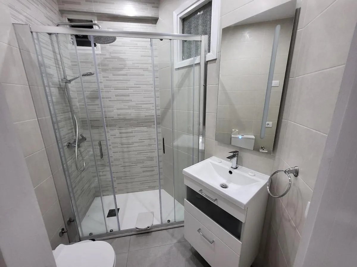 Virginia Apartment Los Cristianos  0*, Los Cristianos (Tenerife) Španělsko